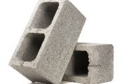 Tvárnice pro ztracené bednění se používají tak, že se do nich pěchuje beton a není nutné stavět dočasné bednění ze dřeva