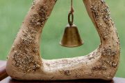 Malá keramická zvonička