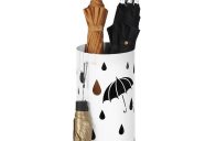 kovový stojan na deštníky