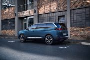 Peugeot 5008 je povedeným křížencem SUV a MPV