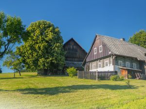 Chcete zrekonstruovat chalupu a nevíte, kde na to vzít? Možností je hned několik!