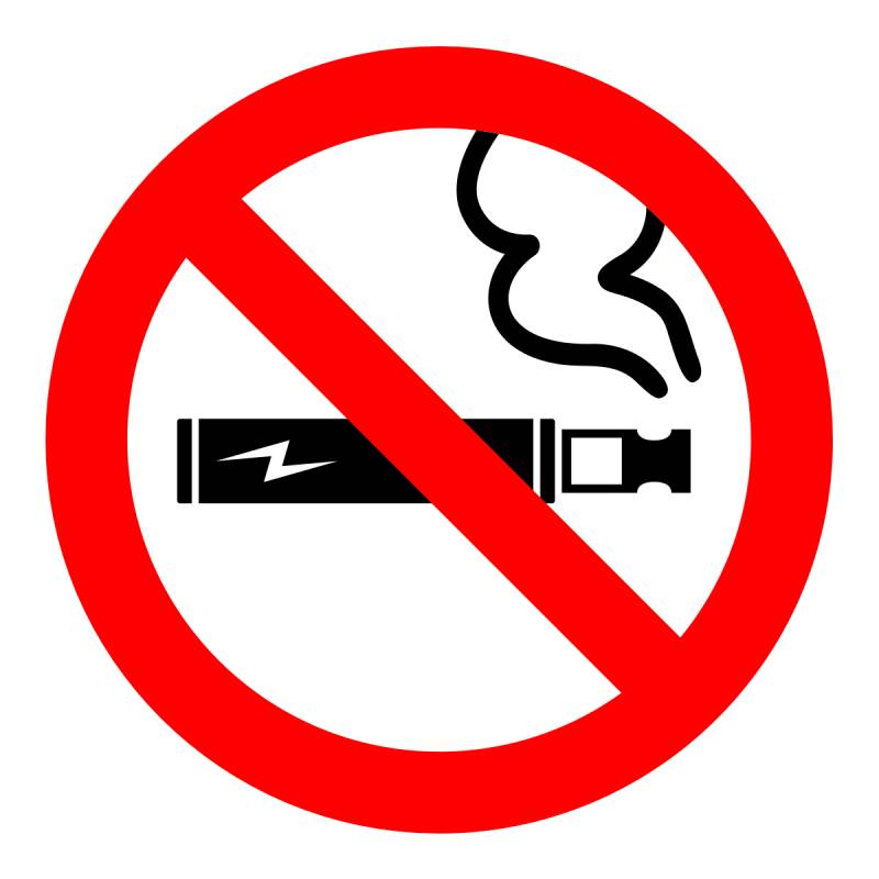 zákaz používání e-cigaret