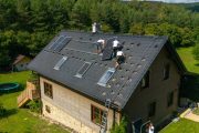 montáž solárních panelů