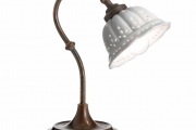 retro stolní lampa