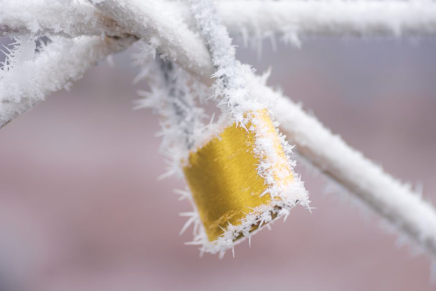 Led v zámku i v potrubí