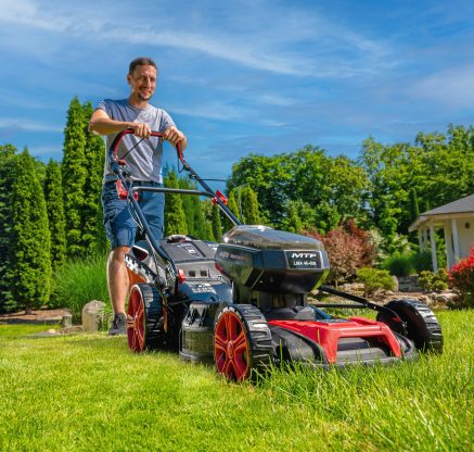 Všechno, co byste měli vědět před nákupem zahradní sekačky